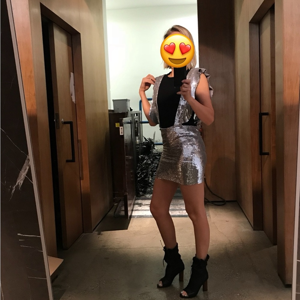 Party dress / sequin dress